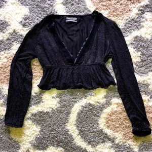 Urban Outfitters mid top. Size M, lace edging, elastic wrists and middle